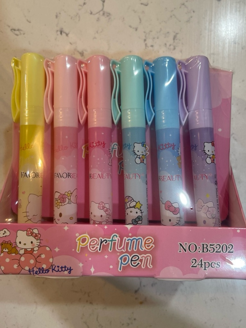 Hello Kitty themed Set - Pastel Rainbow Colors